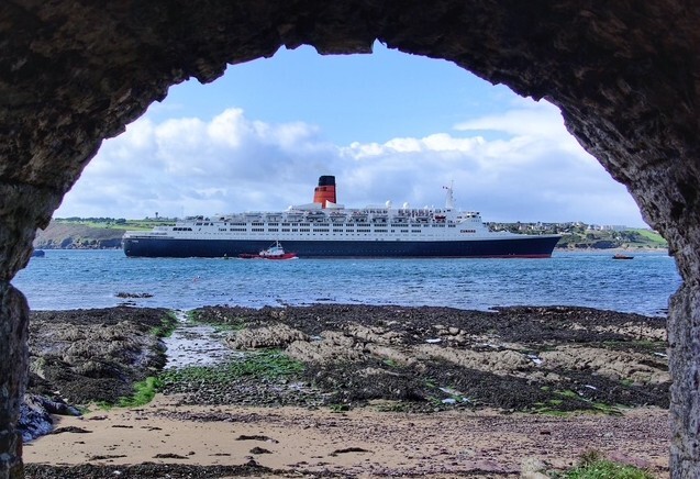 QE2
