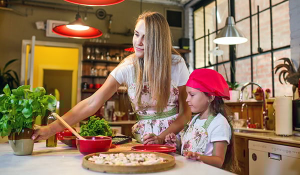 cooking pizza with kids