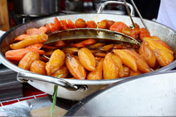 honey-glazed sweet potatoes