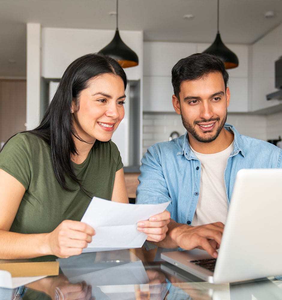 Young couple evaluating joining Medi-Share Desktop